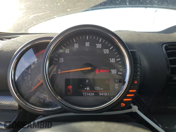 2017 MINI Clubman Cooper S with VIN WMWLN9C32H2E49530, listed as a Copart auction lot 84302434 with 151,424 mi miles and Salvage Title. Bid and sale history available at carsss.com. Image 9.