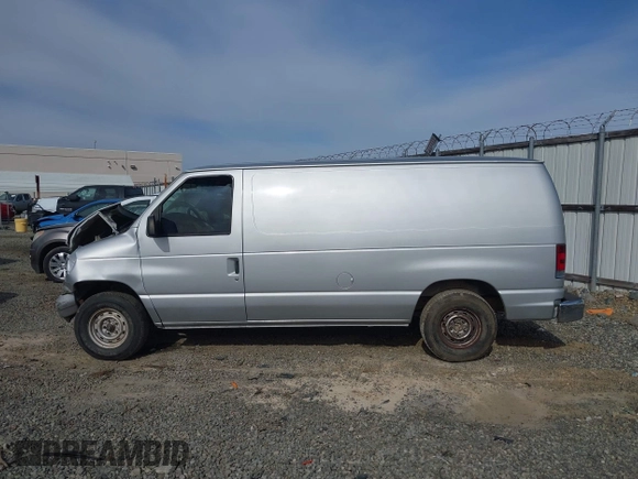 1998 Ford Econoline Cargo with VIN 1FTRE1428WHB30628, listed as a IAAI auction lot 41706164 with 153,223 mi miles. Bid and sale history available at carsss.com. Image 6.
