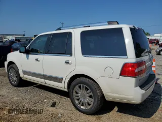 2008 Lincoln Navigator with VIN 5LMFU28598LJ00255, listed as a Copart auction lot 62189995 with 238,029 mi miles and Salvage title. Bid and sale history available at DreamBid. Image 2.