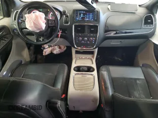 2019 Dodge Grand Caravan SXT with VIN 2C4RDGCG1KR736709, listed as a Copart auction lot 48403545 with 92,263 mi miles and Salvage Title. Bid and sale history available at carsss.com. Image 8.