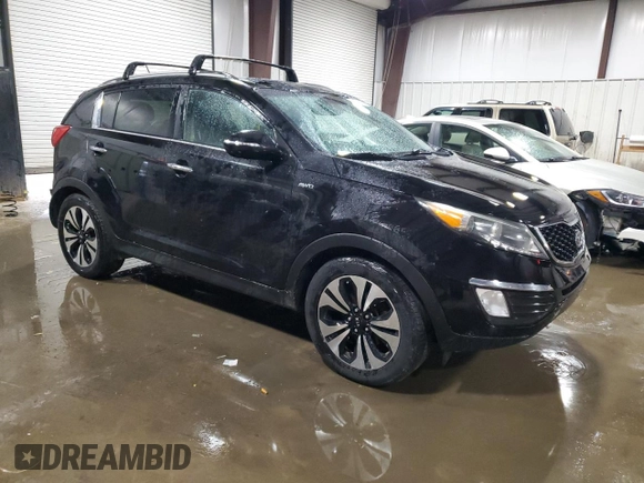 2011 Kia Sportage SX with VIN KNDPCCA69B7114437, listed as a Copart auction lot 44776805 with 221,806 mi miles and Salvage Title. Bid and sale history available at carsss.com. Image 4.