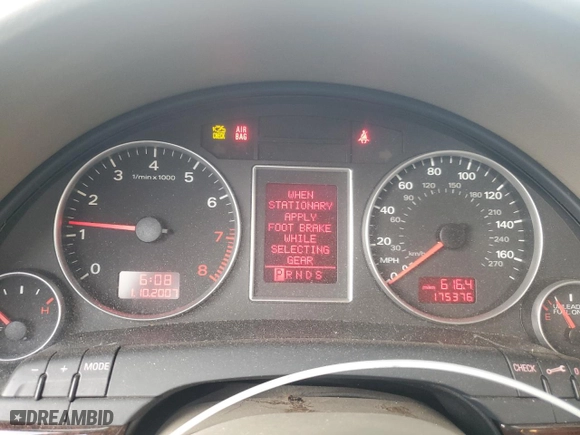 2008 Audi A4 2.0T with VIN WAUDF78E78A146925, listed as a Copart auction lot 82606744 with 175,376 mi miles and Salvage Title. Bid and sale history available at carsss.com. Image 9.