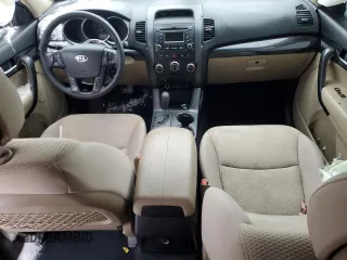2011 Kia Sorento LX with VIN 5XYKT3A16BG084024, listed as a Copart auction lot 45290665 with 138,621 mi miles and Clean Title. Bid and sale history available at DreamBid. Image 8.