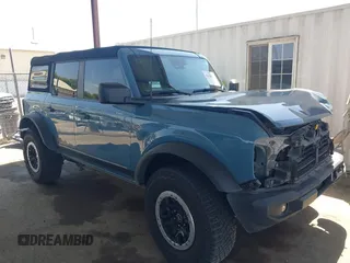 2022 Ford Bronco with VIN 1FMEE5DP9NLB61055, listed as a IAAI auction lot 42359888 with 70,668 mi miles and . Bid and sale history available at DreamBid. Image 1.