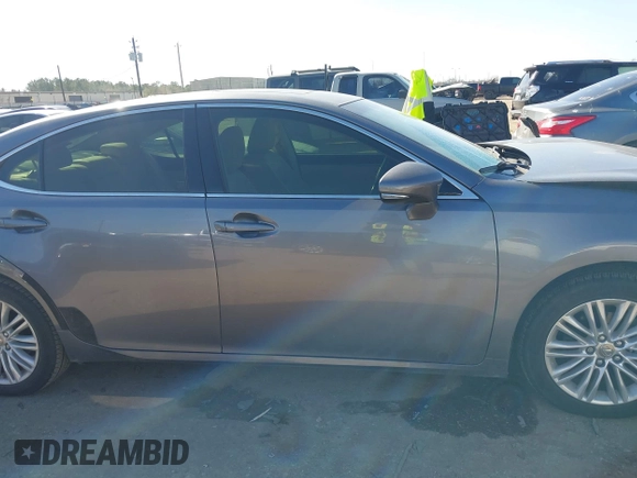 2014 Lexus ES 350 with VIN JTHBK1GG0E2127160, listed as a IAAI auction lot 41671108 with 130,255 mi miles. Bid and sale history available at carsss.com. Image 13.