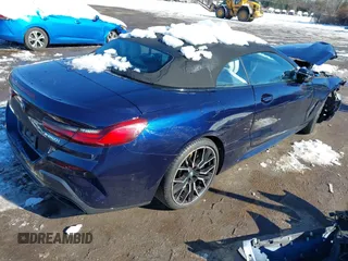 2023 BMW 8 Series z VIN WBAFY4C01PCK86940, wystawiony jako IAAI lot #41510311 z przebiegiem 15 696 mil mil oraz . Historia ofert i sprzedaży dostępna na DreamBid. Obrazek 4.