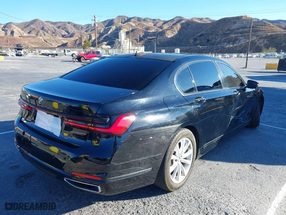 2020 BMW 7 Series 740i xDrive with VIN WBA7T4C06LGF97420, listed as a IAAI auction lot 41331207 with 126,676 mi miles. Bid and sale history available at carsss.com. Image 4.
