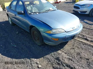 1998 Chevrolet Cavalier z VIN 1G1JC524XW7135102, wystawiony jako IAAI lot #40811285 z przebiegiem 66 909 mil mil oraz . Historia ofert i sprzedaży dostępna na DreamBid. Obrazek 1.