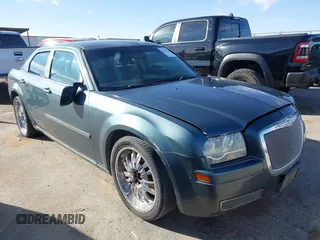 2006 Chrysler 300 with VIN 2C3KA43R76H158898, listed as a IAAI auction lot 41679164 with 1 mi miles. Bid and sale history available at carsss.com. Image 1.