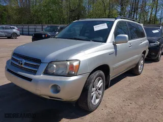 2007 Toyota Highlander Hybrid w/3rd Row with VIN JTEEW21A670044856, listed as a IAAI auction lot 42052260 with 236,425 mi miles. Bid and sale history available at carsss.com. Image 2.