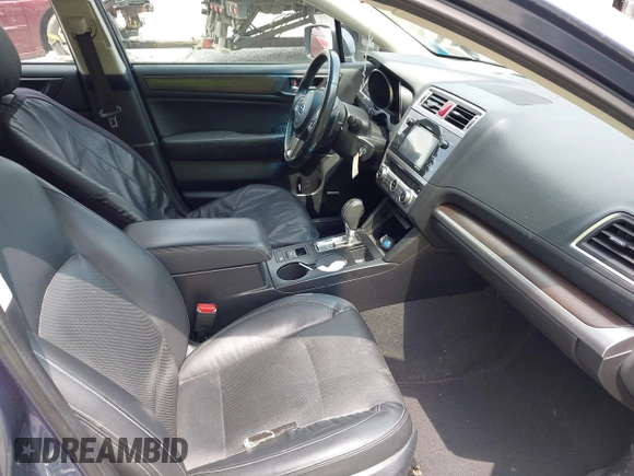 2016 Subaru Legacy Limited z VIN 4S3BNAJ69G3017486, wystawiony jako IAAI lot #42551250 z przebiegiem 128 843 mil mil oraz . Historia ofert i sprzedaży dostępna na DreamBid. Obrazek 5.