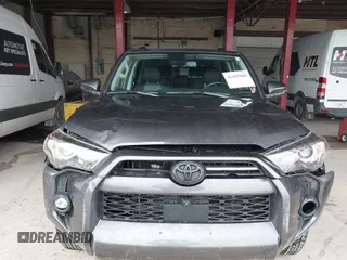 2023 Toyota 4Runner SR5 Premium с VIN JTEFU5JR2P5283583, выставлен на аукционе IAAI как лот 42485080 с пробегом 20 093 миль миль и . История ставок и продаж доступна на DreamBid. Изображение 6.