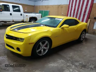 2013 Chevrolet Camaro LS z VIN 2G1FE1E36D9118157, wystawiony jako Copart lot #54232295 z przebiegiem 154 203 mil mil oraz Czysty tytuł • Clean title. Historia ofert i sprzedaży dostępna na DreamBid. Obrazek 1.