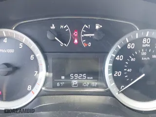 2015 Nissan Sentra S with VIN 3N1AB7AP1FY368501, listed as a IAAI auction lot 42081880 with 102,192 mi miles. Bid and sale history available at carsss.com. Image 7.