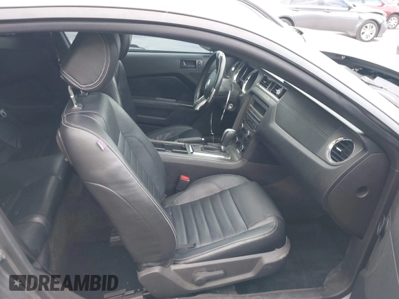 2014 Ford Mustang V6 с VIN 1ZVBP8AM7E5287185, выставлен на аукционе IAAI как лот 42187534 с пробегом 165 355 миль миль и . История ставок и продаж доступна на DreamBid. Изображение 5.