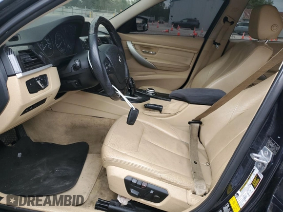 2013 BMW 3 Series 328i xDrive с VIN WBA3B5G53DNP40332, выставлен на аукционе Copart как лот 58344195 с пробегом 167 903 миль миль и Списание • Salvage title. История ставок и продаж доступна на DreamBid. Изображение 7.