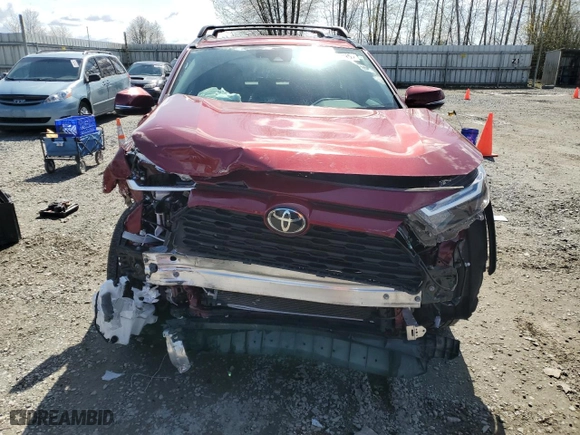 2022 Toyota RAV4 XLE with VIN 2T3P1RFV6NW256570, listed as a Copart auction lot 51862395 with 11,115 mi miles and Salvage Title. Bid and sale history available at carsss.com. Image 5.