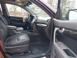2015 Kia Sorento SX Limited with VIN 5XYKW4A72FG555027, listed as a IAAI auction lot 41884409 with 107,070 mi miles. Bid and sale history available at carsss.com. Image 5.
