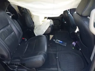 2015 Toyota Sienna SE with VIN 5TDXK3DC4FS581586, listed as a IAAI auction lot 41893274 with 263,577 mi miles. Bid and sale history available at carsss.com. Image 8.