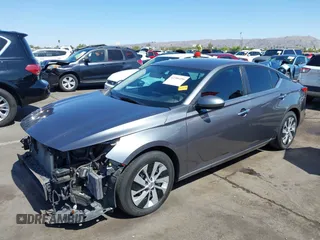 2020 Nissan Altima S z VIN 1N4BL4BV6LC255549, wystawiony jako IAAI lot #42306496 z przebiegiem 91 825 mil mil oraz . Historia ofert i sprzedaży dostępna na DreamBid. Obrazek 2.