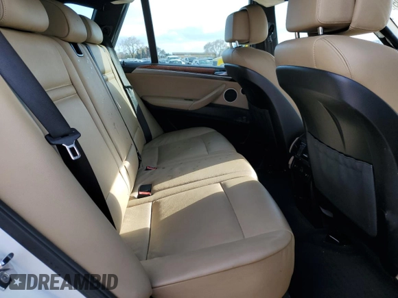 2010 BMW X5 M z VIN 5YMGY0C55ALK25116, wystawiony jako Copart lot #45366595 z przebiegiem 183 798 mil mil oraz Szkoda całkowita • Salvage title. Historia ofert i sprzedaży dostępna na DreamBid. Obrazek 11.