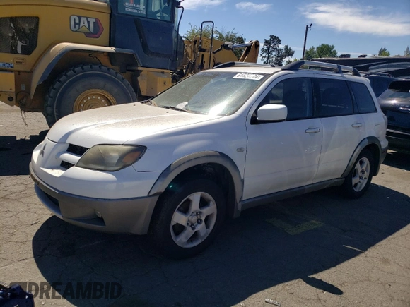 2003 Mitsubishi Outlander XLS with VIN JA4LX41G13U067239, listed as a Copart auction lot 64524374 with 218,346 mi miles and Clean Title. Bid and sale history available at carsss.com. Image 1.