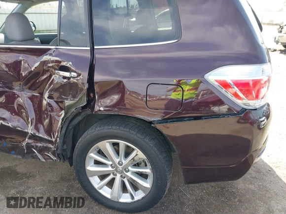2011 Toyota Highlander Hybrid Limited with VIN JTEDC3EH4B2003768, listed as a IAAI auction lot 41765885 with 169,289 mi miles. Bid and sale history available at carsss.com. Image 19.