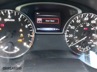 2017 Nissan Altima 2.5 SV with VIN 1N4AL3AP2HC219101, listed as a IAAI auction lot 41313212 with 98,092 mi miles. Bid and sale history available at carsss.com. Image 7.