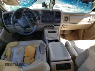 2002 Chevrolet Tahoe LT z VIN 1GNEK13T42R152851, wystawiony jako Copart lot #67958403 z przebiegiem 257 989 mil mil oraz Szkoda całkowita • Salvage title. Historia ofert i sprzedaży dostępna na DreamBid. Obrazek 8.