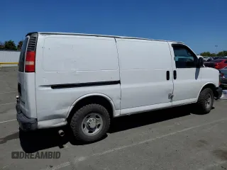 2006 Chevrolet Express Cargo с VIN 1GCGG25VX61101124, выставлен на аукционе Copart как лот 56374765 с пробегом 236 178 миль миль и Списание • Salvage title. История ставок и продаж доступна на DreamBid. Изображение 3.