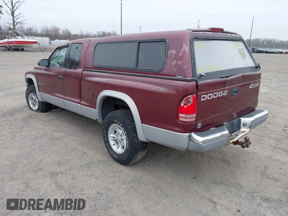 2000 Dodge Dakota Sport with VIN 1B7GG22N4YS709948, listed as a IAAI auction lot 41714352 with 1 mi miles. Bid and sale history available at carsss.com. Image 3.