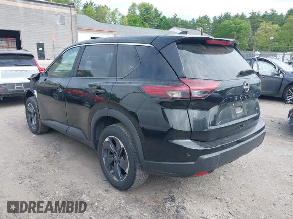 2024 Nissan Rogue SV z VIN 5N1BT3BA1RC705503, wystawiony jako IAAI lot #42298131 z przebiegiem 26 793 mil mil oraz . Historia ofert i sprzedaży dostępna na DreamBid. Obrazek 3.