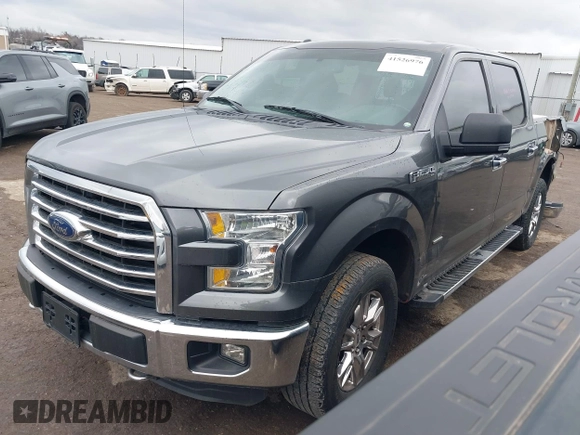 2015 Ford F-150 XLT with VIN 1FTEW1EG8FKE38679, listed as a IAAI auction lot 41526976 with 137,000 mi miles. Bid and sale history available at carsss.com. Image 18.