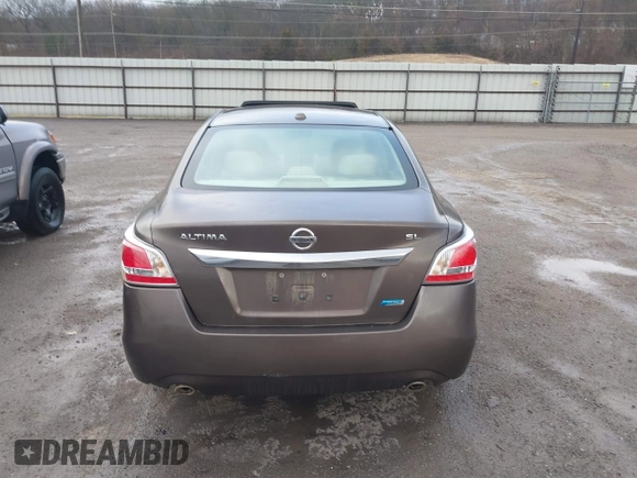 2014 Nissan Altima 2.5 with VIN 1N4AL3AP5EC164798, listed as a IAAI auction lot 41822821 with 176,554 mi miles. Bid and sale history available at carsss.com. Image 16.
