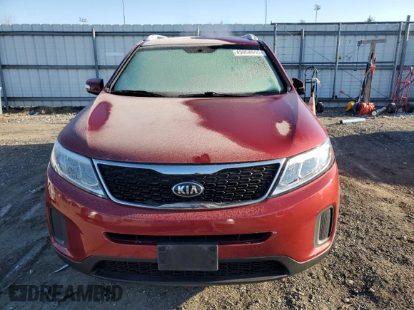 2015 Kia Sorento LX with VIN 5XYKTDA71FG555044, listed as a Copart auction lot 45958655 with 164,196 mi miles and Clean Title. Bid and sale history available at carsss.com. Image 5.