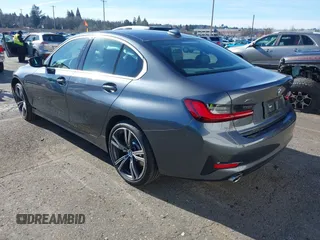 2022 BMW 3 Series 330i xDrive with VIN 3MW5R7J06N8C43146, listed as a IAAI auction lot 41572792 with 6,224 mi miles. Bid and sale history available at carsss.com. Image 3.