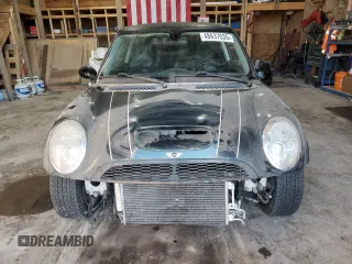 2003 MINI Hardtop S with VIN WMWRE33443TD68483, listed as a Copart auction lot 48637035 with 115,907 mi miles and Clean Title. Bid and sale history available at DreamBid. Image 5.