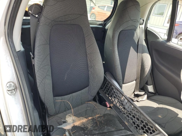 2013 Smart fortwo Pure with VIN WMEEJ3BA9DK670264, listed as a Copart auction lot 52817215 with 51,434 mi miles and Salvage Title. Bid and sale history available at DreamBid. Image 10.