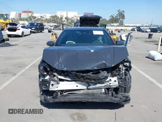 2025 Toyota Camry LE z VIN 4T1DAACK8SU570482, wystawiony jako IAAI lot #42152727 z przebiegiem 4 625 mil mil oraz . Historia ofert i sprzedaży dostępna na DreamBid. Obrazek 12.