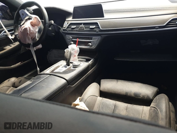 2020 BMW 7 Series 740i z VIN WBA7T2C09LCD15735, wystawiony jako Copart lot #54098325 z przebiegiem Nie podano mil oraz Szkoda całkowita • Salvage title. Historia ofert i sprzedaży dostępna na DreamBid. Obrazek 8.