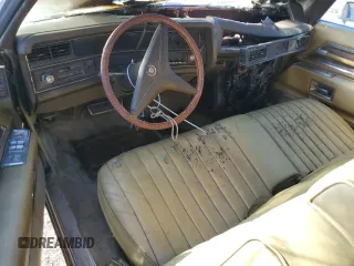 1971 Cadillac Eldorado z VIN 693671Q424620, wystawiony jako Copart lot #48917885 z przebiegiem Nie podano mil oraz Szkoda całkowita • Salvage title. Historia ofert i sprzedaży dostępna na DreamBid. Obrazek 8.