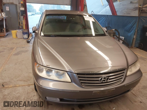 2007 Hyundai Azera SE with VIN KMHFC46F07A243229, listed as a IAAI auction lot 41261394 with 249,523 mi miles and . Bid and sale history available at DreamBid. Image 6.