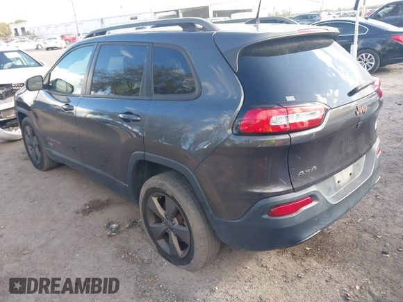 2017 Jeep Cherokee Latitude z VIN 1C4PJMCB6HW556953, wystawiony jako IAAI lot #41177500 z przebiegiem 188 878 mil mil oraz . Historia ofert i sprzedaży dostępna na DreamBid. Obrazek 3.