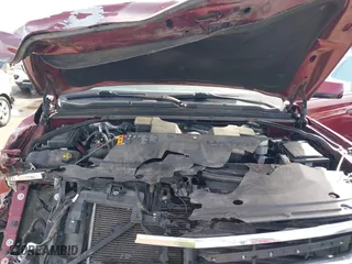2018 Chevrolet Tahoe LT with VIN 1GNSKBKC0JR213007, listed as a IAAI auction lot 41613263 with 137,537 mi miles. Bid and sale history available at carsss.com. Image 10.