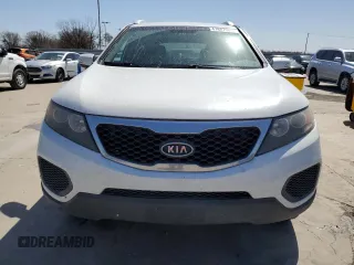 2013 Kia Sorento LX with VIN 5XYKT4A20DG368444, listed as a Copart auction lot 47887985 with 116,915 mi miles and Salvage Title. Bid and sale history available at carsss.com. Image 5.