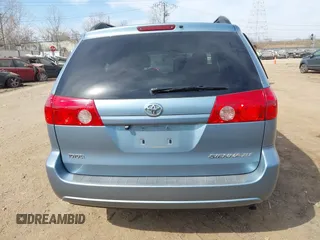 2006 Toyota Sienna XLE with VIN 5TDZA22C66S427793, listed as a IAAI auction lot 41804276 with 118,718 mi miles. Bid and sale history available at carsss.com. Image 16.