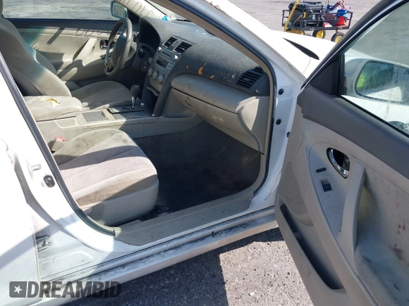 2011 Toyota Camry LE with VIN 4T1BF3EK5BU590299, listed as a IAAI auction lot 41451490 with 308,605 mi miles. Bid and sale history available at carsss.com. Image 5.