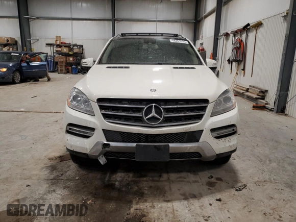 2013 Mercedes-Benz M 350 with VIN 4JGDA5JB1DA188888, listed as a Copart auction lot 48351025 with 210,478 mi miles and Salvage Title. Bid and sale history available at DreamBid. Image 5.