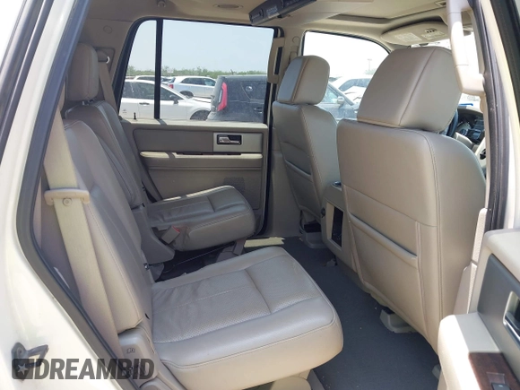 2008 Ford Expedition Limited z VIN 1FMFU19588LA51660, wystawiony jako IAAI lot #42322574 z przebiegiem 267 537 mil mil oraz . Historia ofert i sprzedaży dostępna na DreamBid. Obrazek 8.