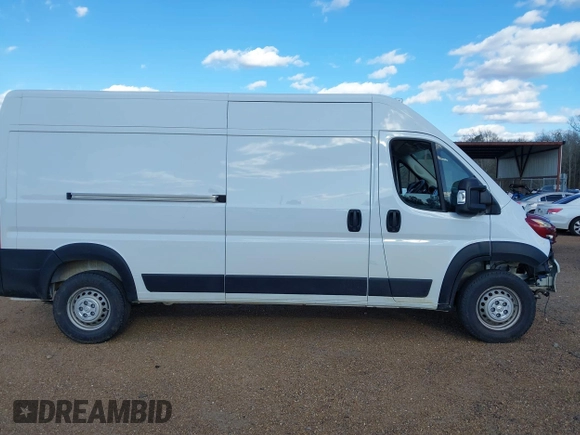 2024 Ram ProMaster Cargo Tradesman with VIN 3C6LRVDG7RE132224, listed as a IAAI auction lot 41711911 with 22,973 mi miles and . Bid and sale history available at DreamBid. Image 14.